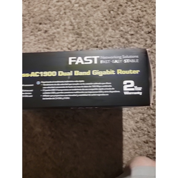 ASUS Router (RT-AC68R)   Wireless-AC1900‎ Dual-Band Gigabit Router - Picture 4 of 12